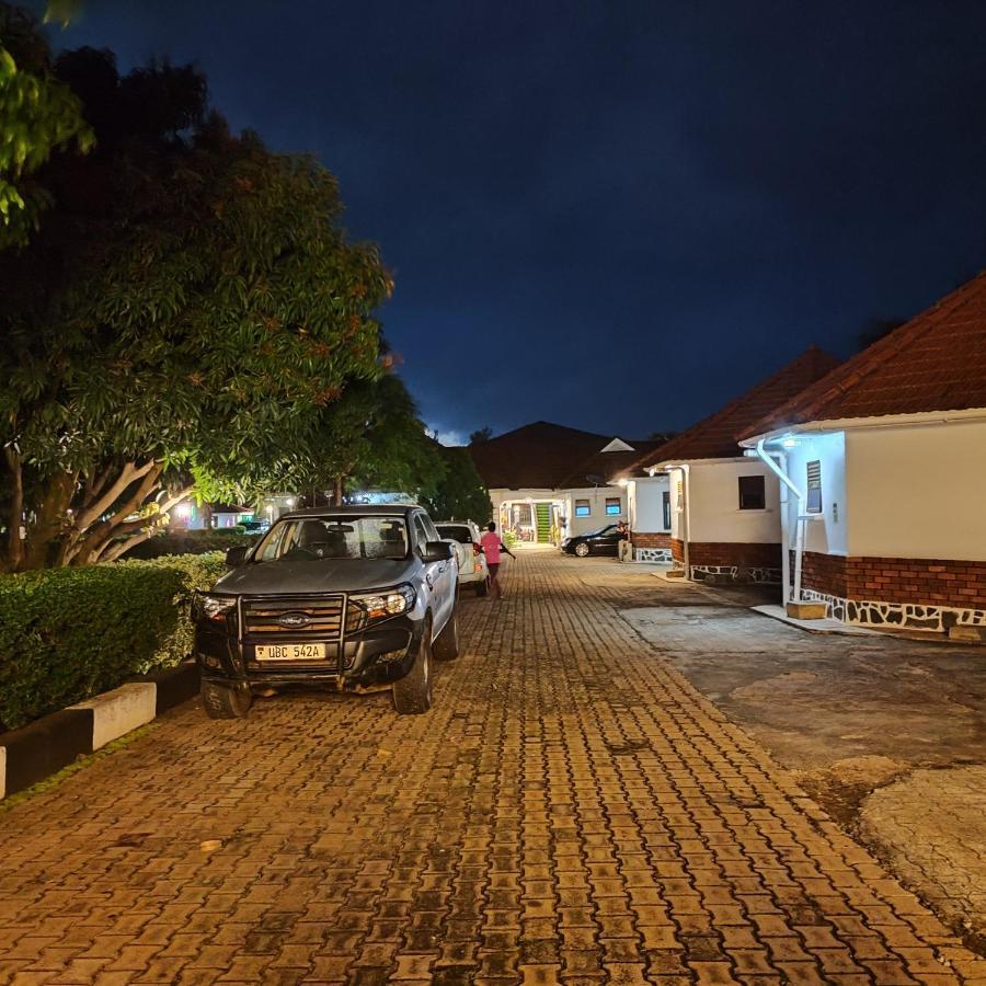 Northern Pearl Gulu Екстериор снимка